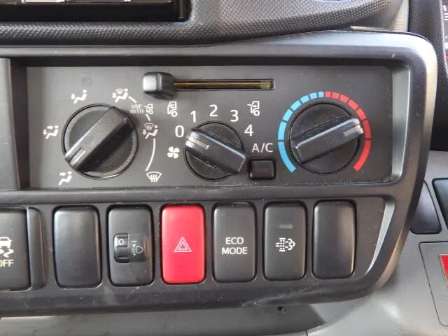 トヨタダイナ平ボディ小型（2t・3t）[写真11]