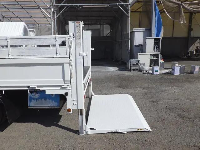 トヨタダイナ平ボディ小型（2t・3t）[写真22]