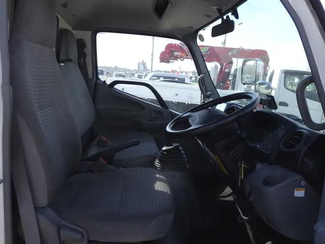 トヨタダイナ平ボディ小型（2t・3t）[写真08]