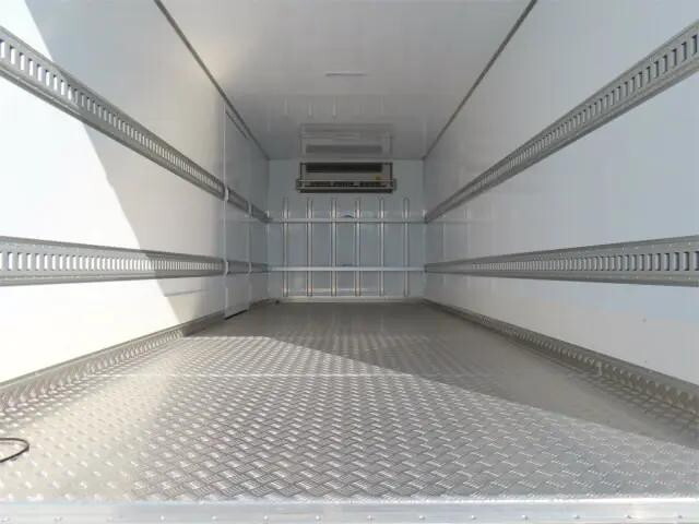 三菱ふそうファイター冷凍車（冷蔵車）中型（4t）[写真19]