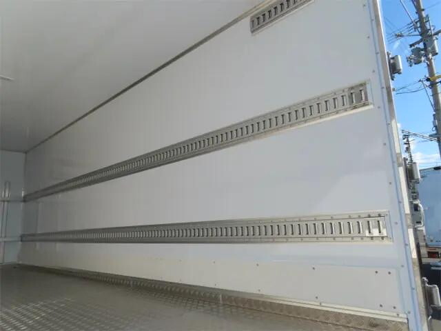 三菱ふそうファイター冷凍車（冷蔵車）中型（4t）[写真22]