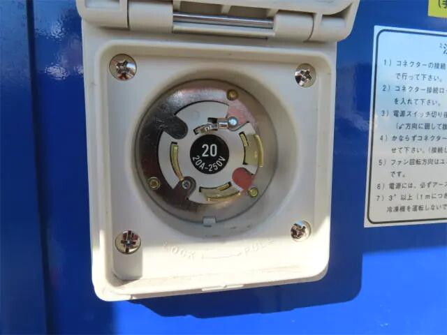 三菱ふそうファイター冷凍車（冷蔵車）中型（4t）[写真30]