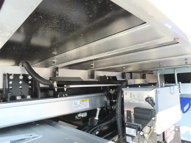 三菱ふそうファイター冷凍車（冷蔵車）中型（4t）[写真38]