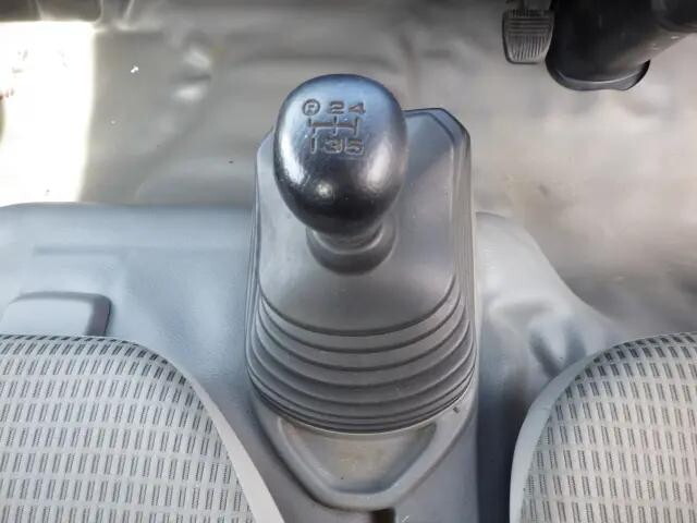 トヨタダイナクレーン3段小型（2t・3t）[写真13]