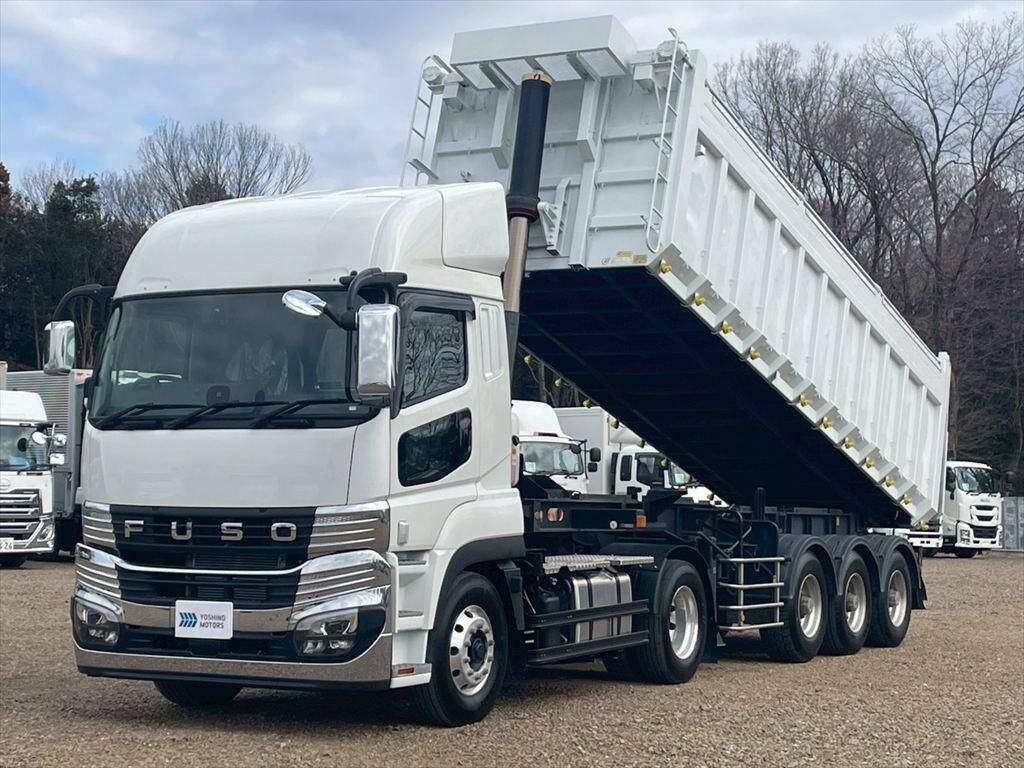 中古スーパーグレートトレーラーヘッド（トラクターヘッド）