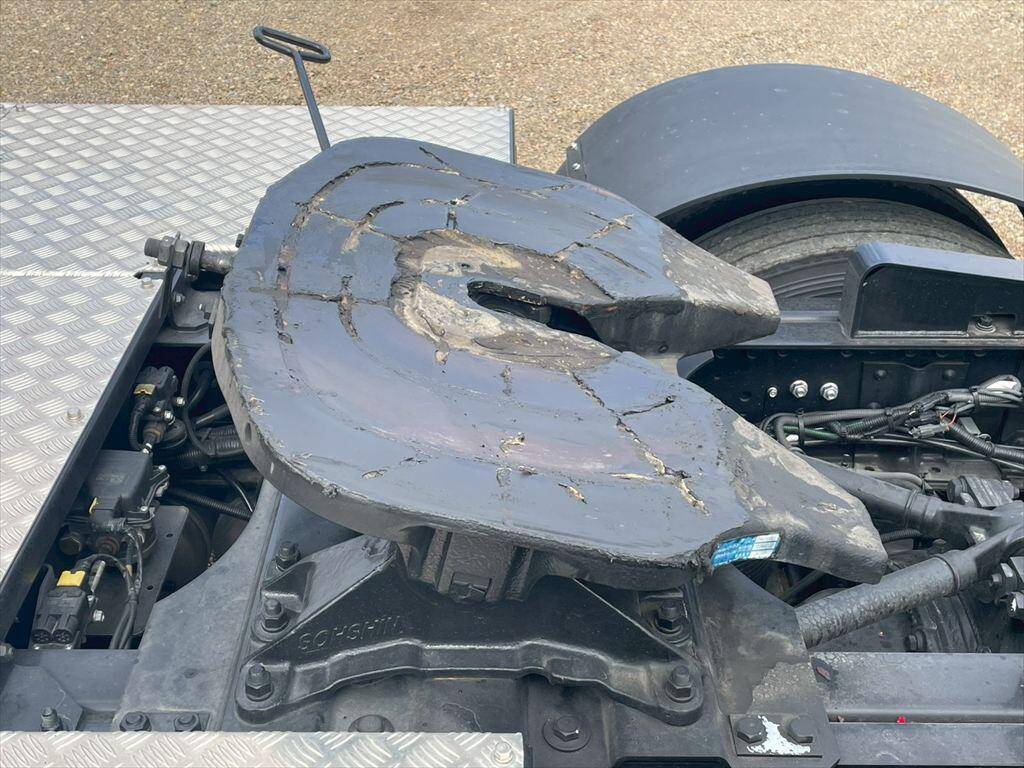 三菱ふそうスーパーグレートトレーラーヘッド（トラクターヘッド）大型（10t）[写真10]