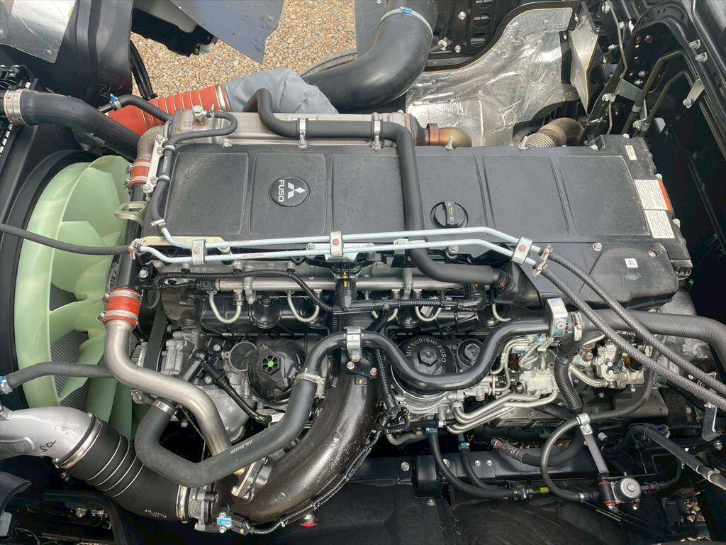 三菱ふそうスーパーグレートトレーラーヘッド（トラクターヘッド）大型（10t）[写真17]