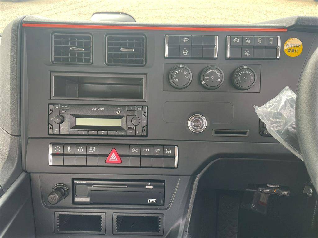 三菱ふそうスーパーグレートトレーラーヘッド（トラクターヘッド）大型（10t）[写真20]