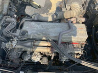 日野プロフィアトレーラーヘッド（トラクターヘッド）大型（10t）[写真16]