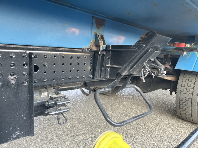 三菱ふそうキャンターパッカー車（塵芥車）小型（2t・3t）[写真23]