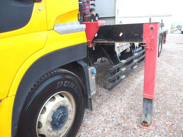 UDトラックスクオンクレーン4段大型（10t）[写真10]