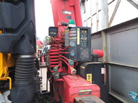 UDトラックスクオンクレーン4段大型（10t）[写真12]