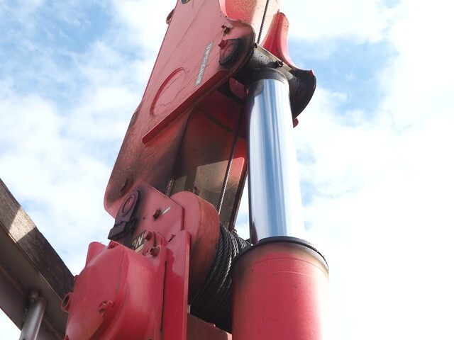 UDトラックスクオンクレーン4段大型（10t）[写真09]