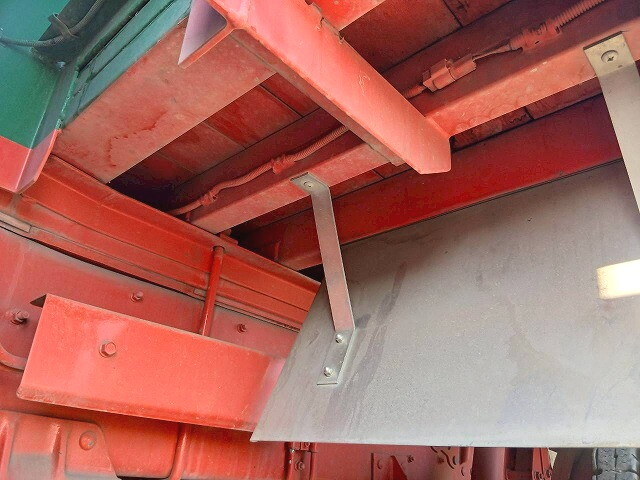 三菱ふそうスーパーグレートアルミブロック大型（10t）[写真18]