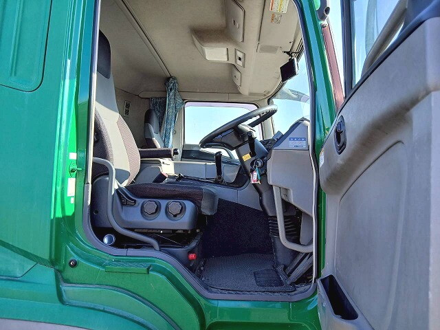 三菱ふそうスーパーグレートアルミブロック大型（10t）[写真39]