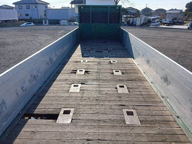 三菱ふそうスーパーグレートアルミブロック大型（10t）[写真09]