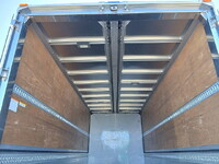 いすゞフォワードアルミウイング中型（4t）[写真15]