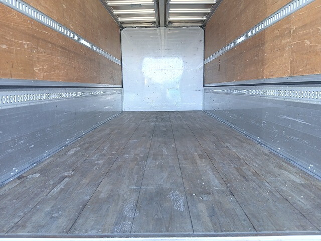 いすゞフォワードアルミウイング中型（4t）[写真15]