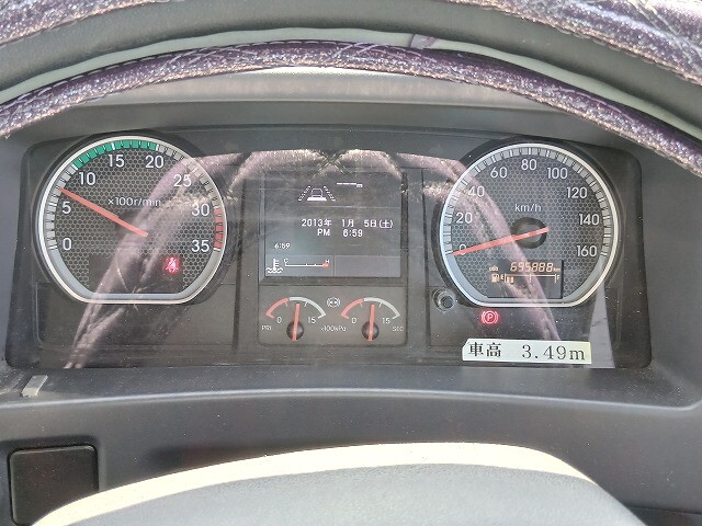 いすゞフォワードアルミウイング中型（4t）[写真22]