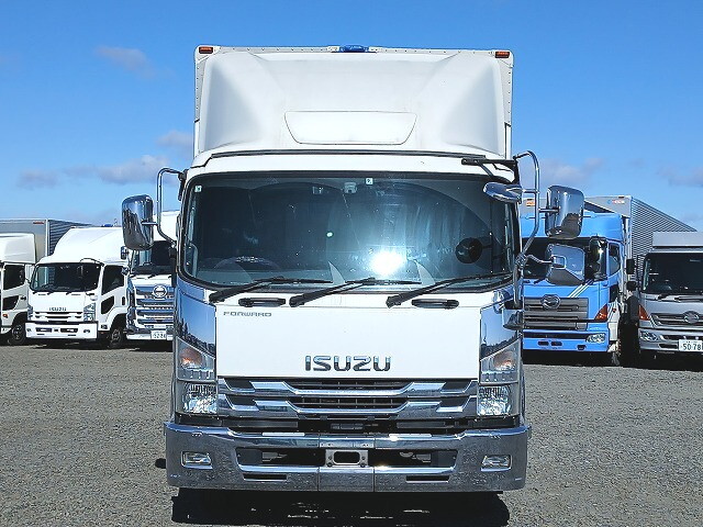 いすゞフォワードアルミウイング中型（4t）[写真05]