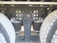 いすゞギガアルミウイング大型（10t）[写真19]