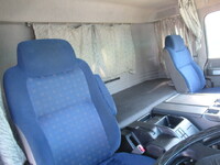 いすゞギガアルミウイング大型（10t）[写真24]