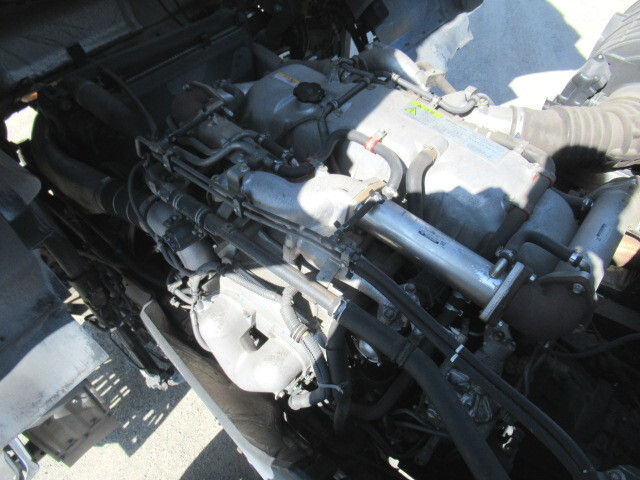 いすゞギガアルミウイング大型（10t）[写真32]