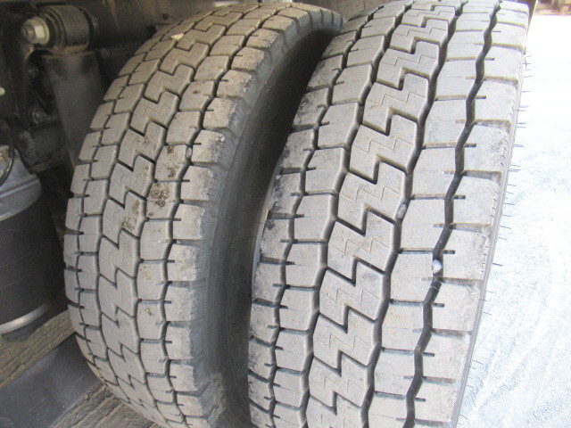 いすゞギガアルミウイング大型（10t）[写真36]