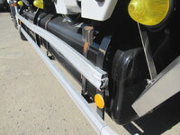 いすゞギガアルミウイング大型（10t）[写真39]