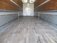 いすゞギガアルミウイング大型（10t）[写真09]