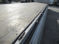 UDトラックスクオンアルミウイング大型（10t）[写真15]