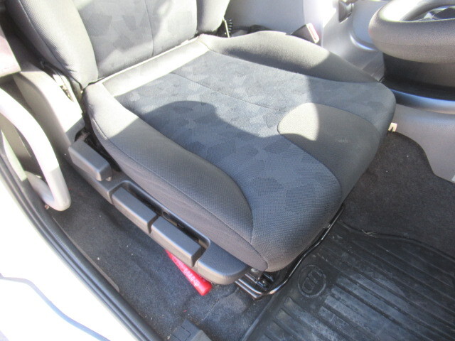 UDトラックスクオンアルミウイング大型（10t）[写真25]