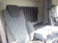 UDトラックスクオンアルミウイング大型（10t）[写真27]