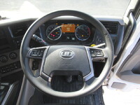 UDトラックスクオンアルミウイング大型（10t）[写真30]