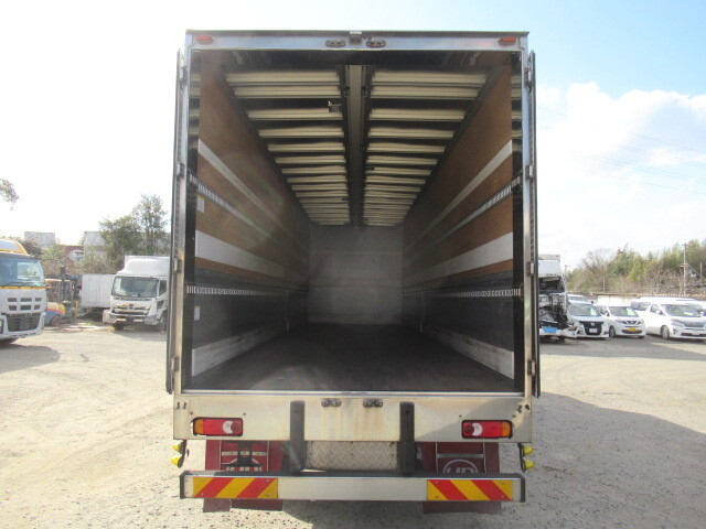 UDトラックスクオンアルミウイング大型（10t）[写真08]