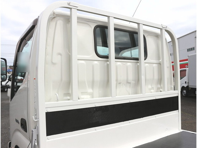 日野デュトロ平ボディ小型（2t・3t）[写真12]