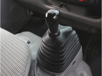 日野デュトロ平ボディ小型（2t・3t）[写真18]