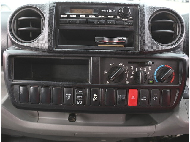 日野デュトロ平ボディ小型（2t・3t）[写真18]