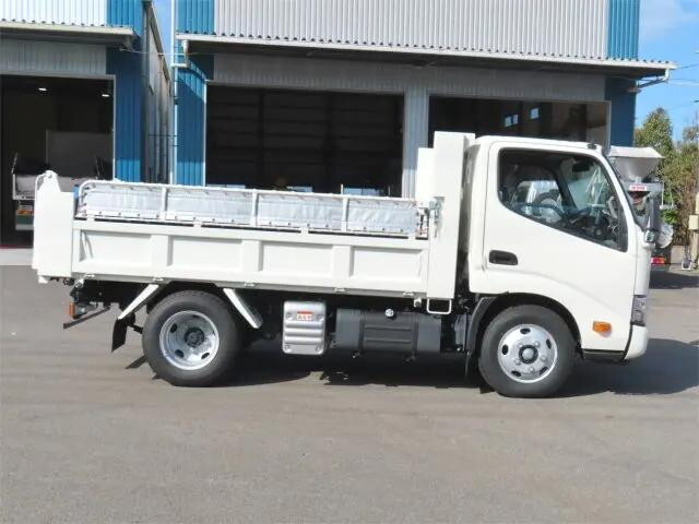 日野デュトロダンプ小型（2t・3t）[写真04]