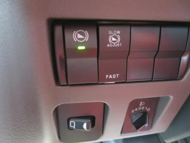 三菱ふそうキャンターダンプ小型（2t・3t）[写真15]