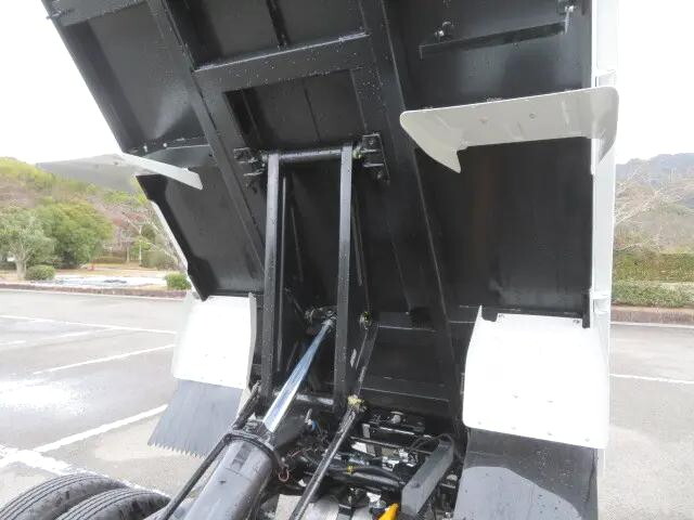 三菱ふそうキャンターダンプ小型（2t・3t）[写真39]