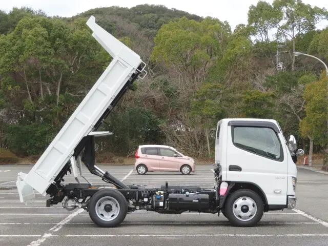 三菱ふそうキャンターダンプ小型（2t・3t）[写真08]