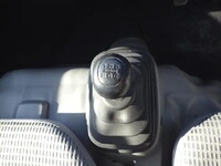 トヨタトヨエース平ボディ小型（2t・3t）[写真11]