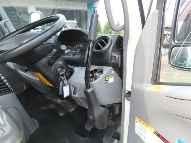 日野デュトロ高所作業車小型（2t・3t）[写真18]