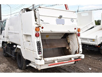 いすゞエルフパッカー車（塵芥車）小型（2t・3t）[写真02]