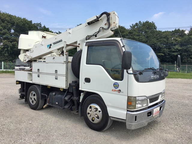 いすゞエルフ高所作業車小型（2t・3t）[写真02]