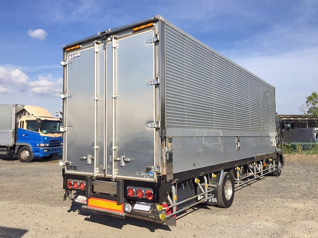 いすゞフォワードアルミウイング中型（4t）[写真02]