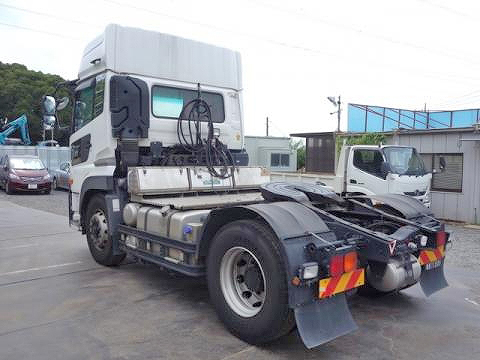 UDトラックスクオントレーラーヘッド（トラクターヘッド）大型（10t）[写真02]