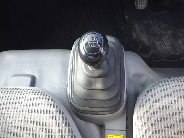 トヨタダイナ平ボディ小型（2t・3t）[写真14]