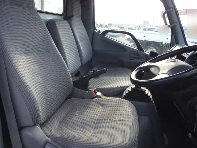 トヨタダイナ平ボディ小型（2t・3t）[写真07]